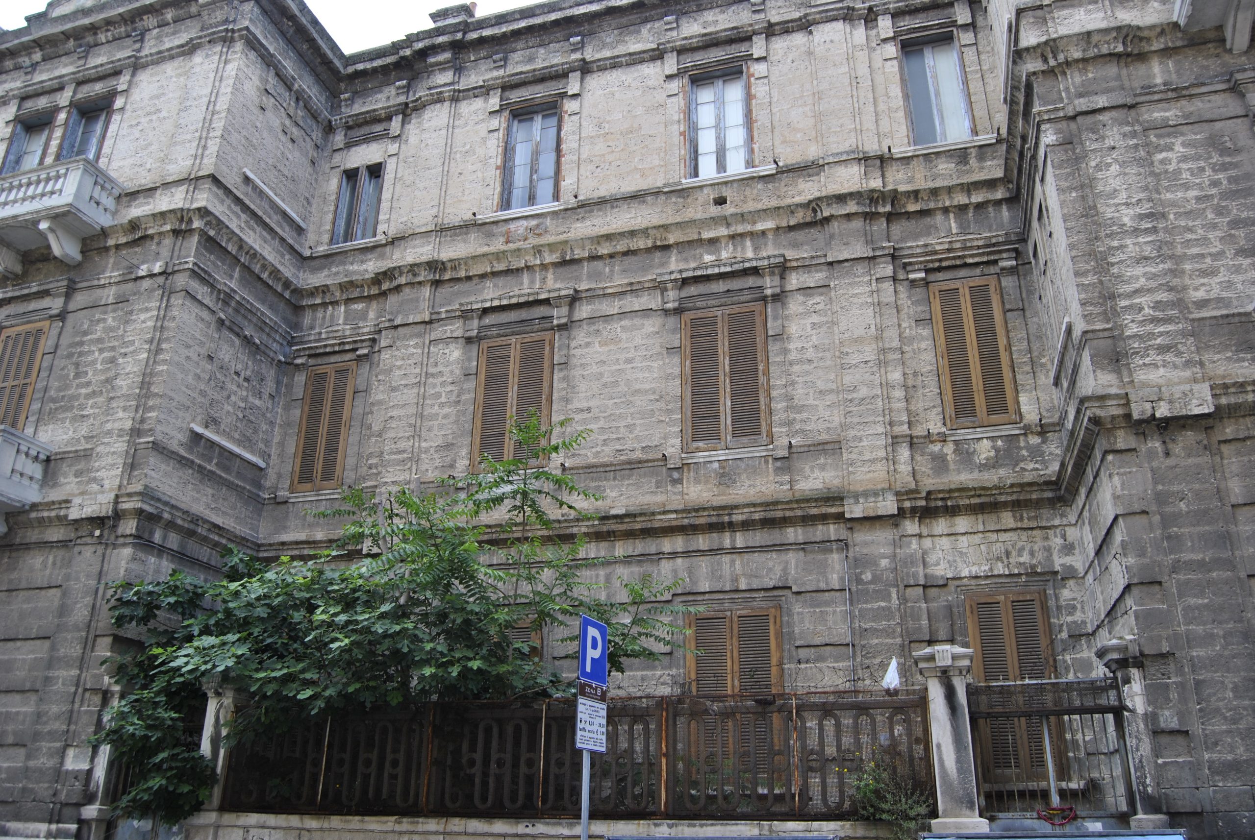 Ex istituto nautico di Bari: visita della Commissione trasparenza del Comune di Bari